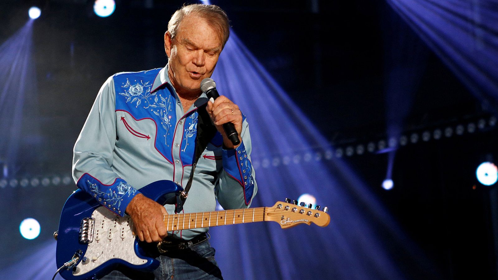 Muere la estrella del country Glen Campbell a los 81 años