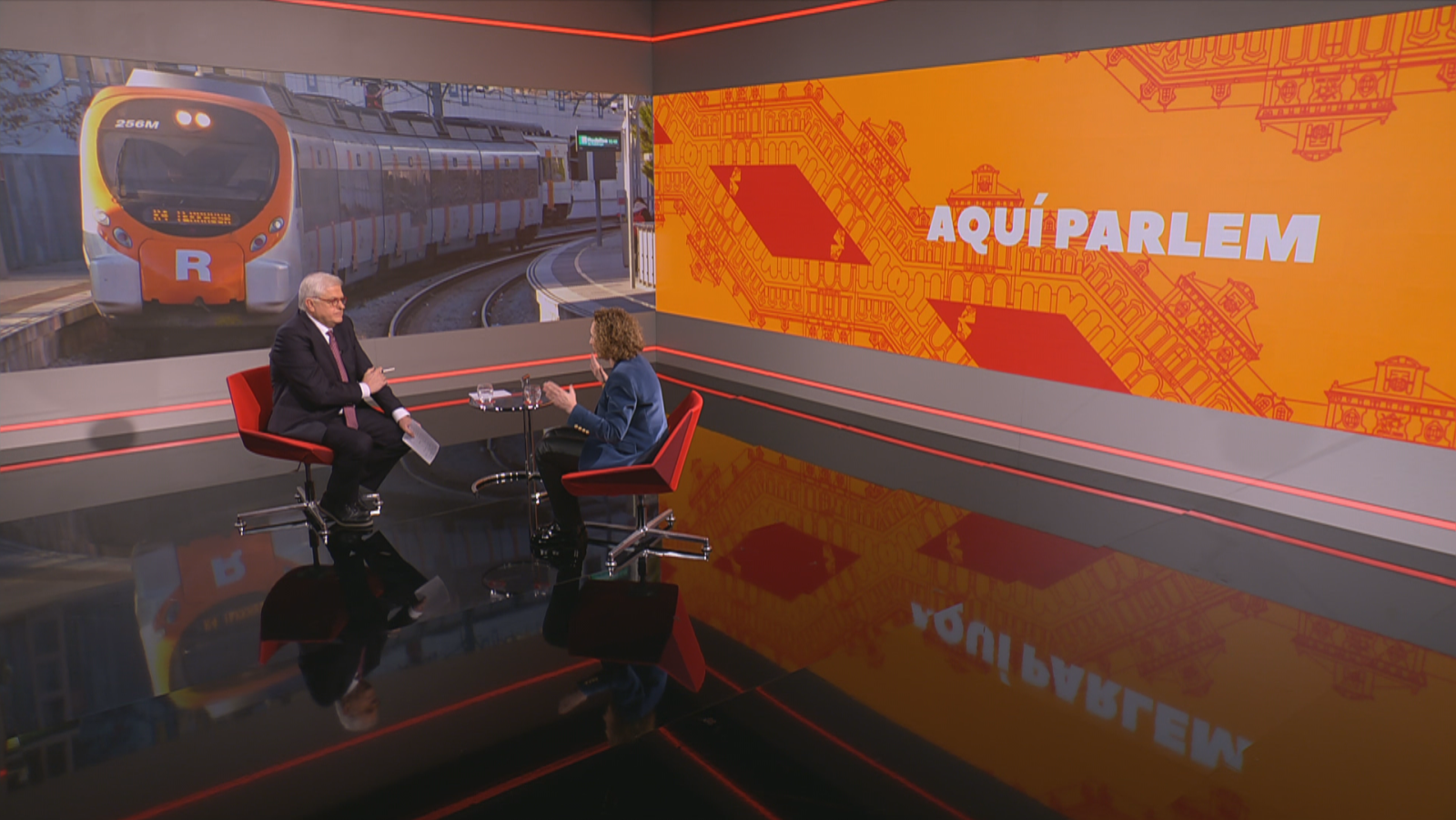 Lluís Falgàs entrevista la consellera Ester Capella a 'Aquí parlem'
