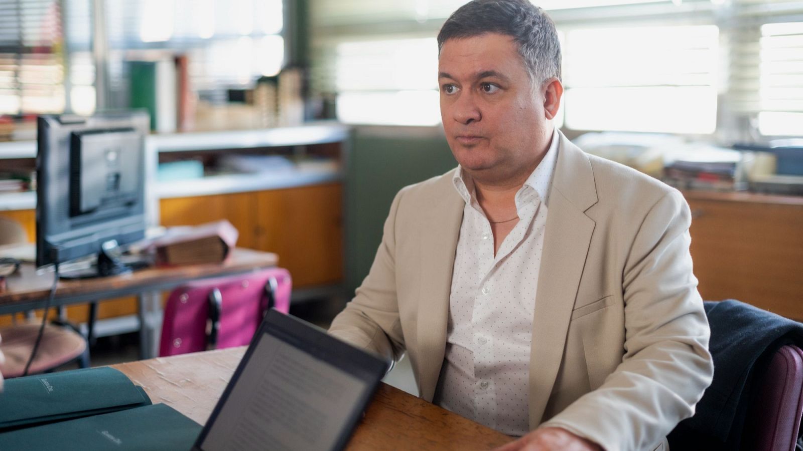 '4 estrellas' | Secun de la Rosa interpreta a Leo Albalad