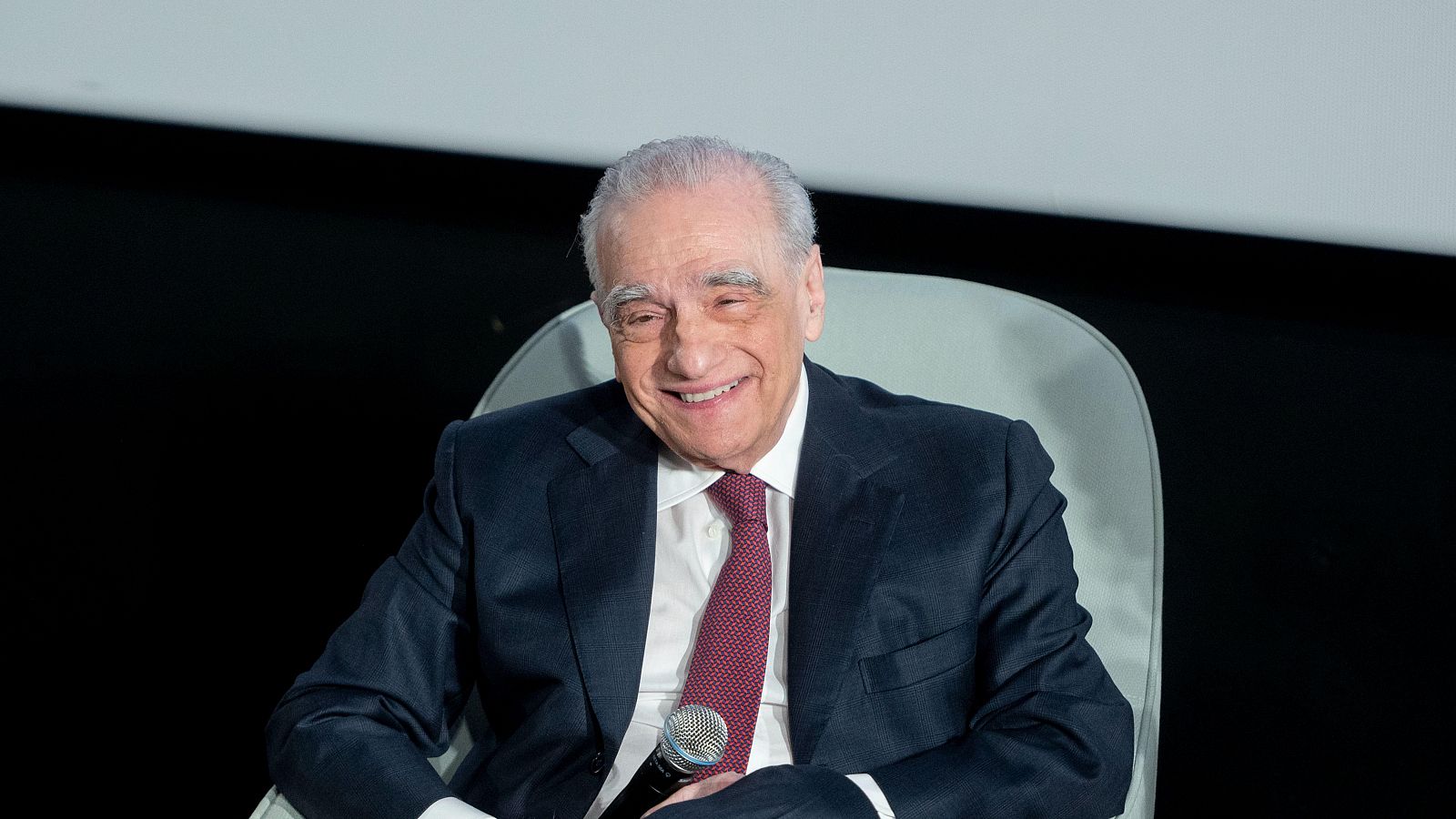 Martin Scorsese visita la Academia del Cine en Madrid junto a Rodrigo Cortés y la reina Letizia