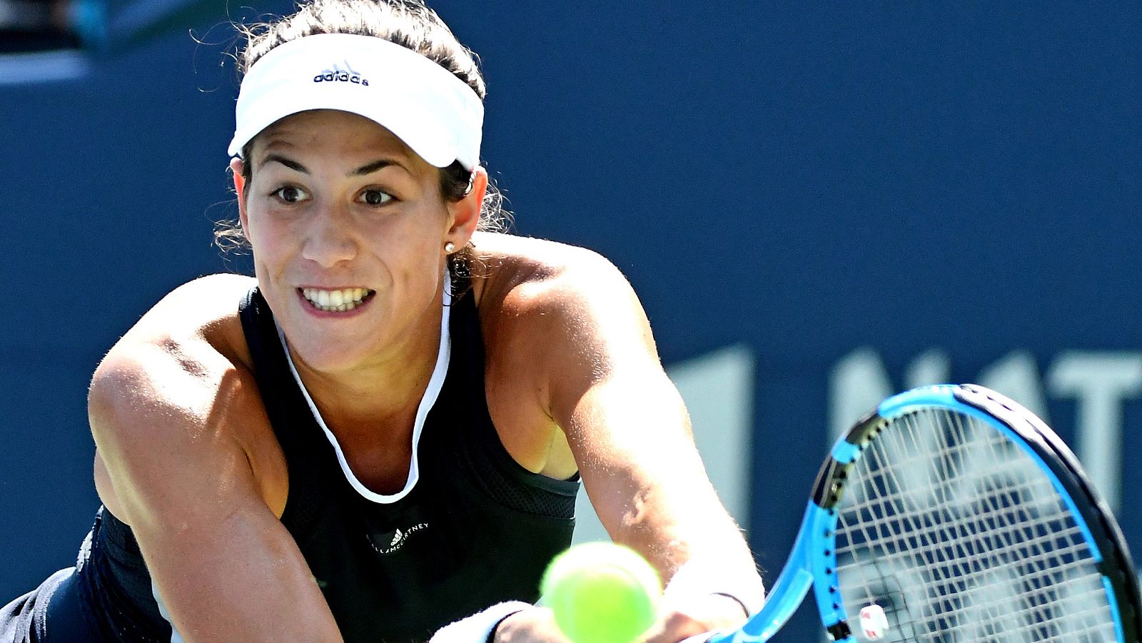 Garbiñe Muguruza debuta con victoria en Toronto