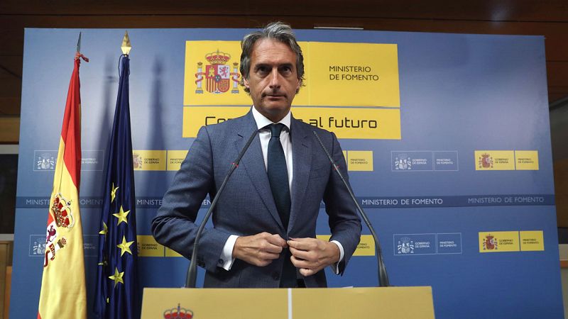 El Gobierno estudiará "todas, todas las alternativas" para garantizar la seguridad en El Prat durante la huelga