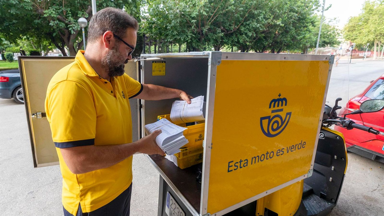 Correos abrirá en Galicia en los festivos de Carnaval