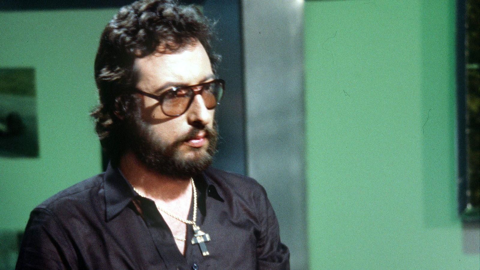 L'humorista Eugenio, fotografiat amb el seu posat tan característic, a punt per a una entrevista