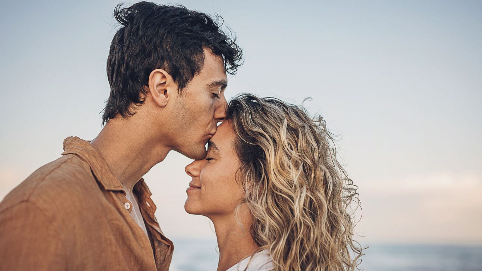 Las relaciones sanas se basan en la autoobservación, revisar relaciones anteriores y definir límites