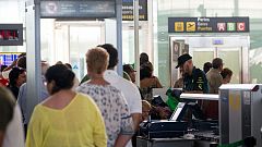 Los empleados de Eulen votan con el Gobierno preparado para desplegar a la Guardia Civil en El Prat