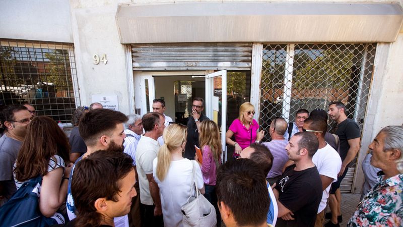 Los trabajadores de seguridad de El Prat rechazan la propuesta de la Generalitat e irán a la huelga indefinida