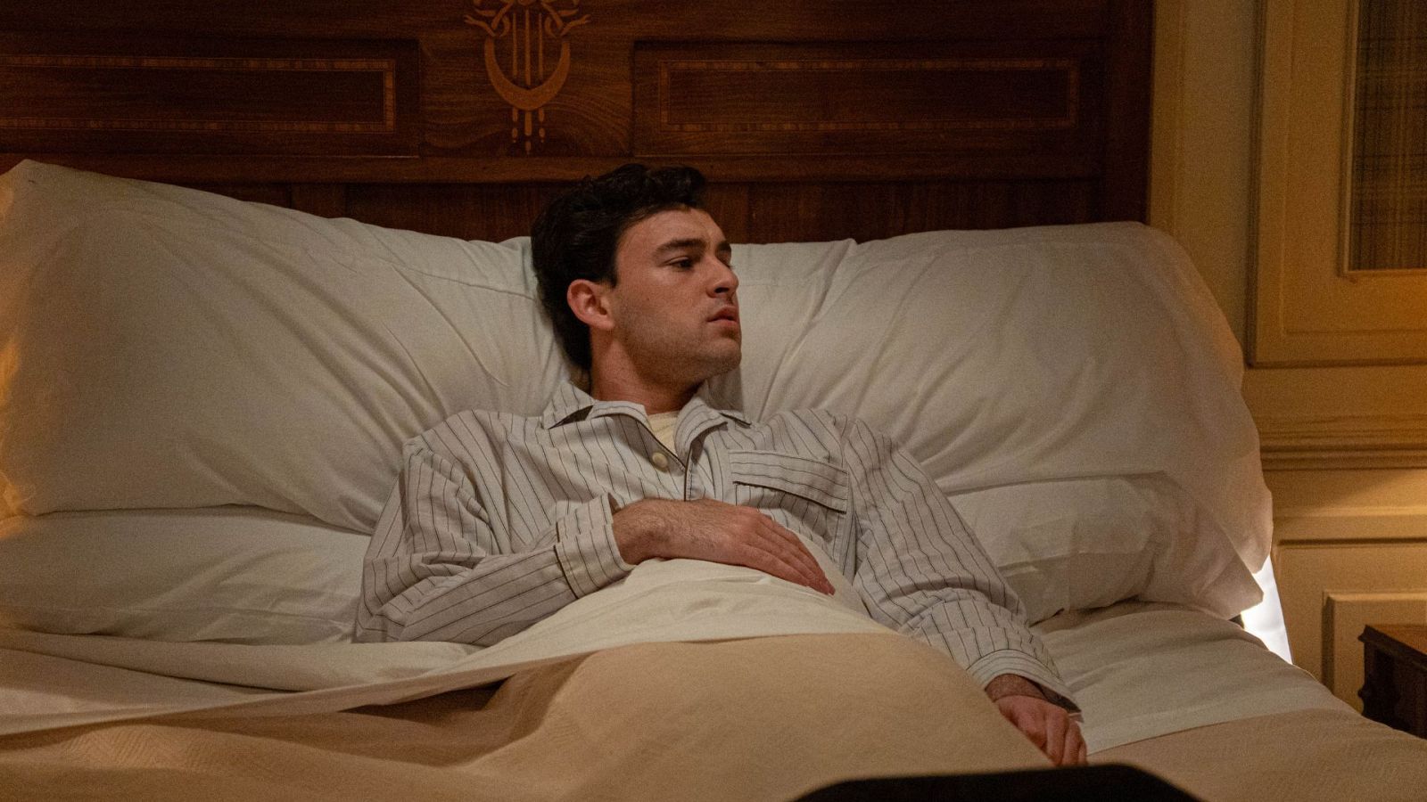 La Promesa: Alonso ordena el aislamiento de Curro