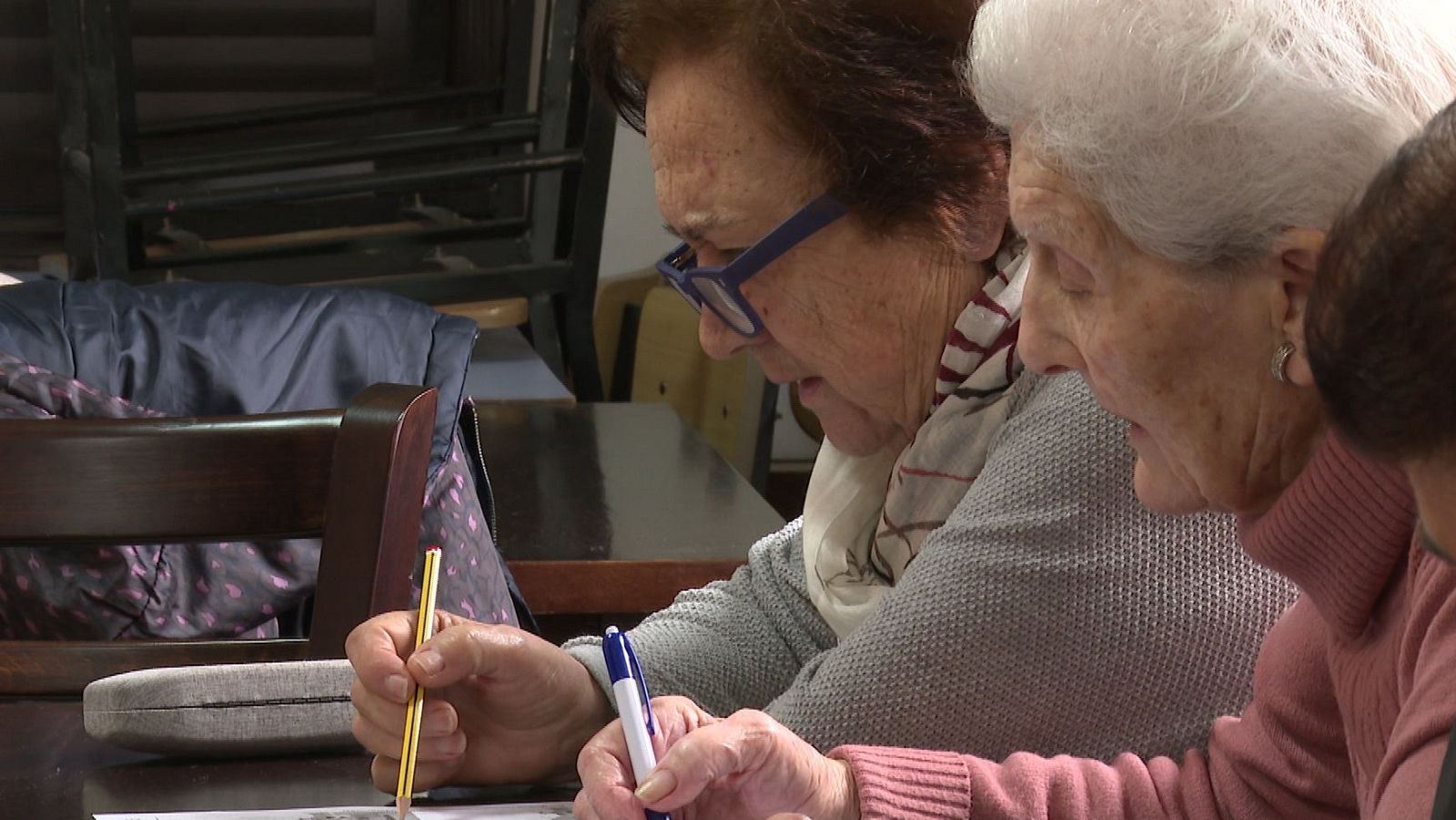 Llevar una vida activa y las relaciones sociales son claves para una vejez saludable