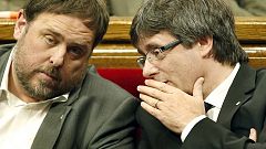 El Constitucional mantiene la suspensión de la reforma para la tramitación exprés del referéndum