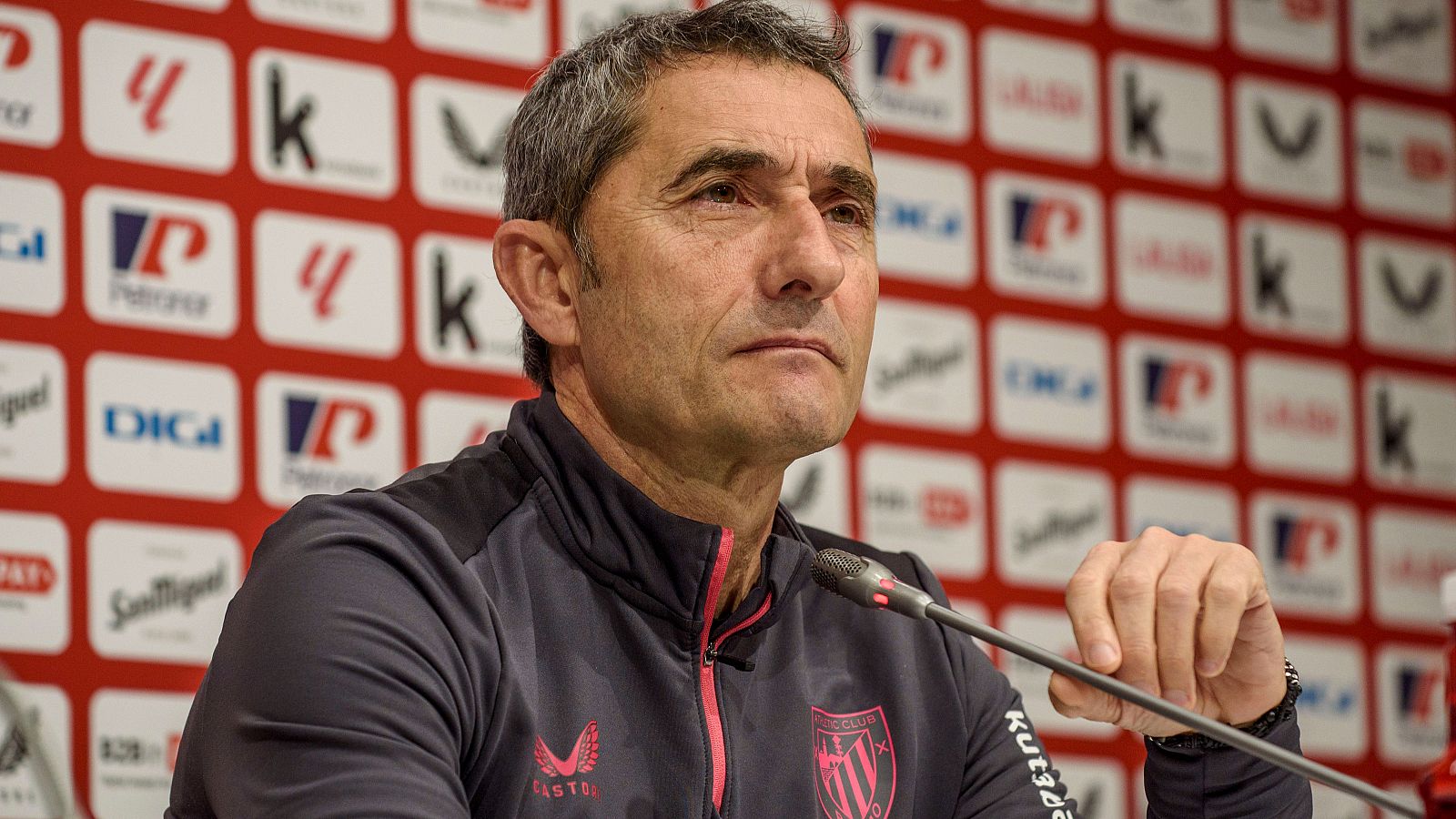 Ernesto Valverde en rueda de prensa