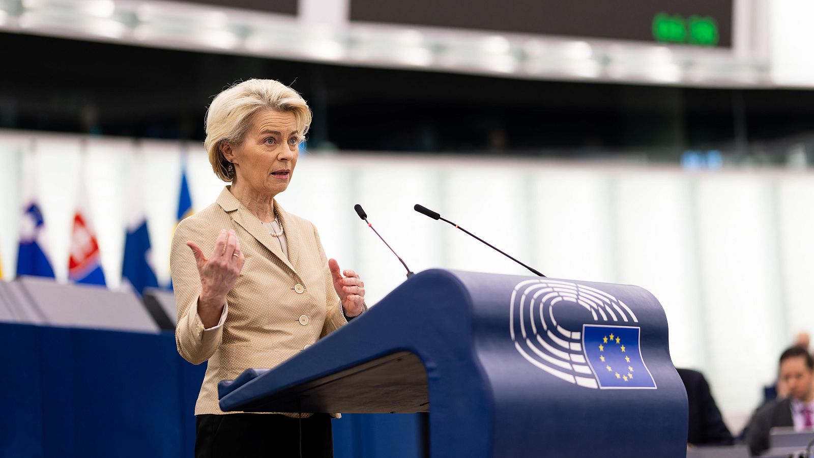 Von der Leyen plantea invertir los beneficios de los activos rusos congelados en armamento para Ucrania
