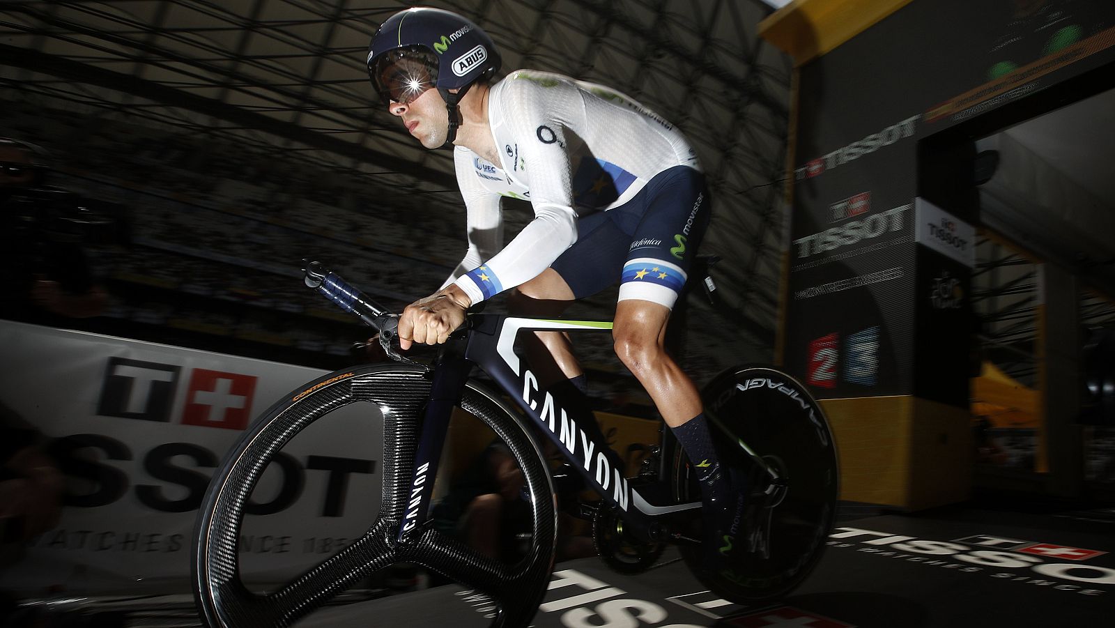 Jonathan Castroviejo ficha por el equipo Sky