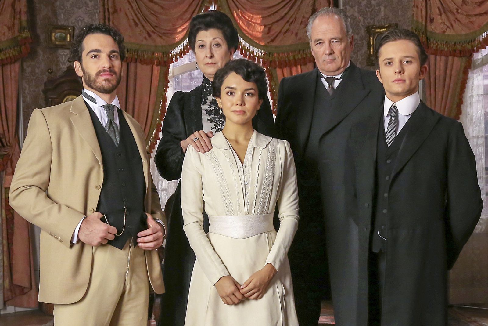 La familia Alday al completo