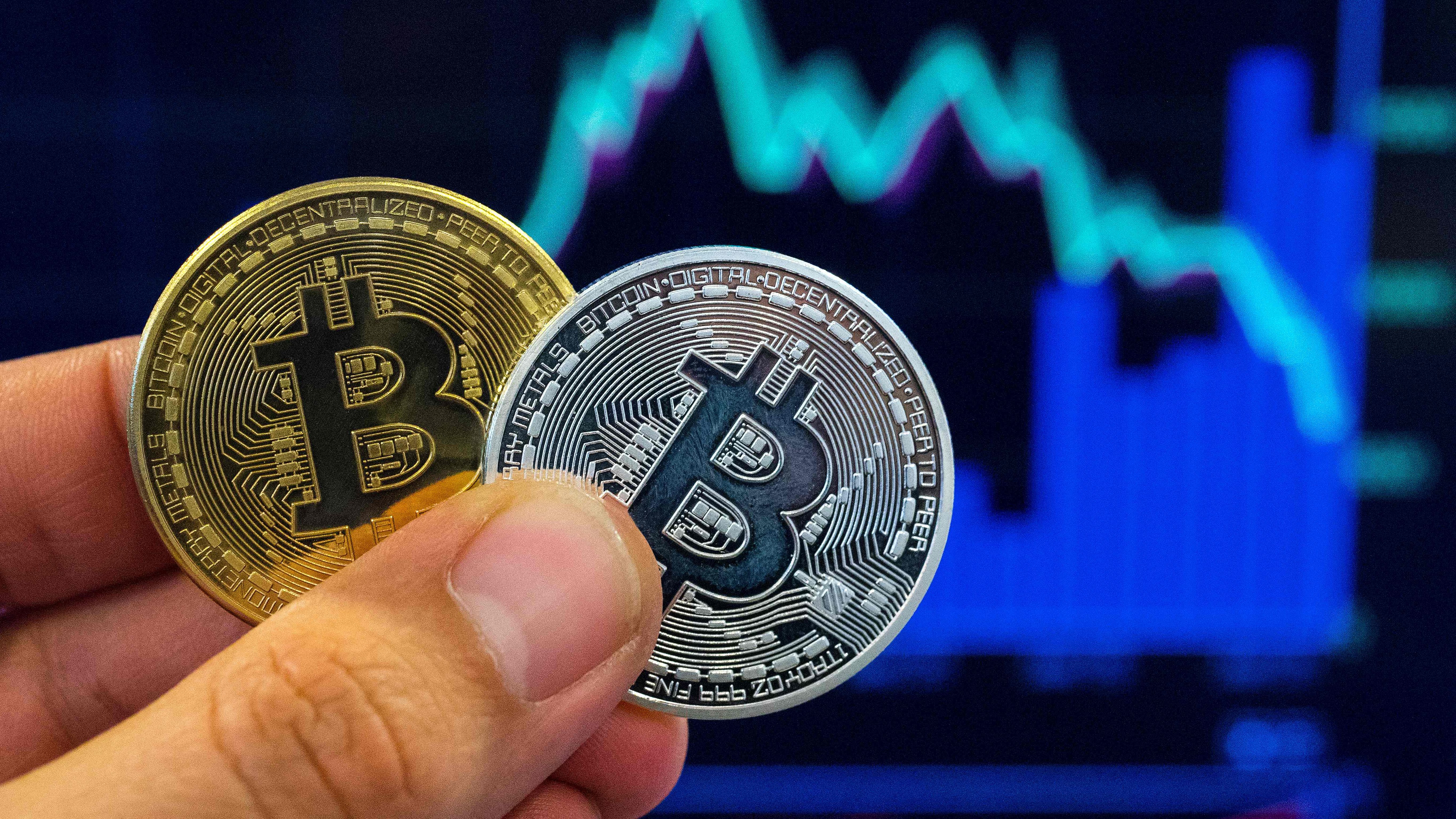 El bitcoin supera la barrera de los 70.000 dólares por primera vez