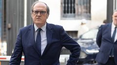 El Defensor del Pueblo denuncia el colapso y la espera en los servicios públicos y en la Administración
