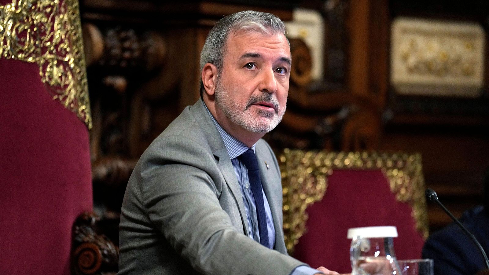El alcalde de Barcelona, Jaume Collboni, durante el pleno