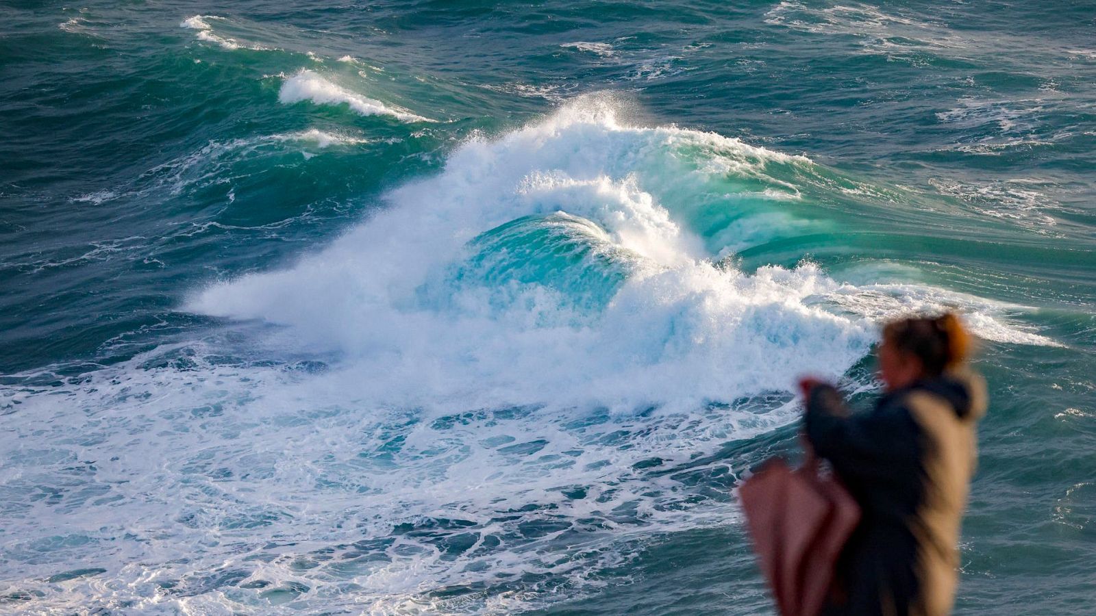 Oleaje en la costa de Finisterre, A Coruña