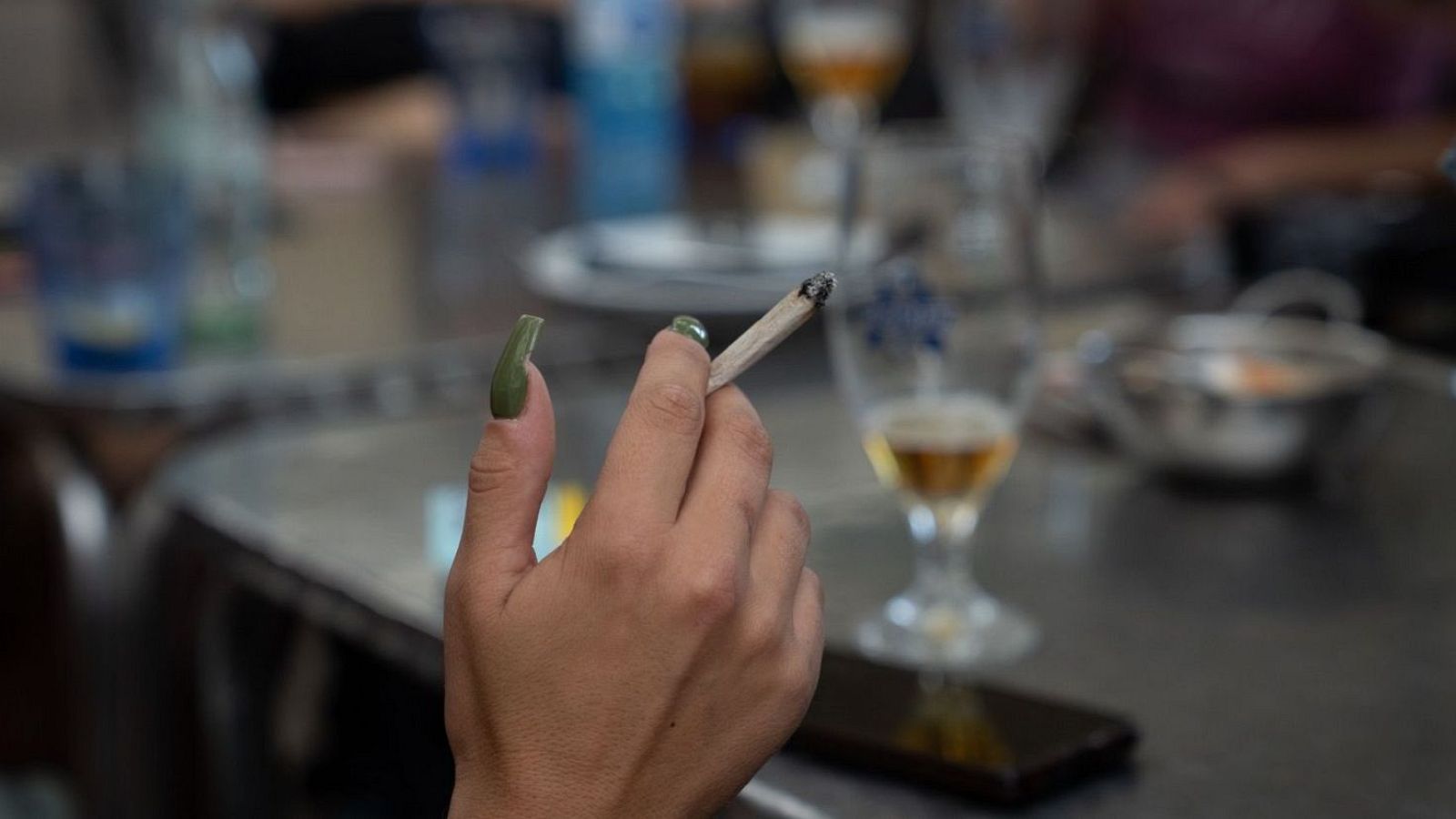 Les comunitats autònomes han tingut de marge fins aquest migdia per decidir si s'adherien al pla antitabaquisme.