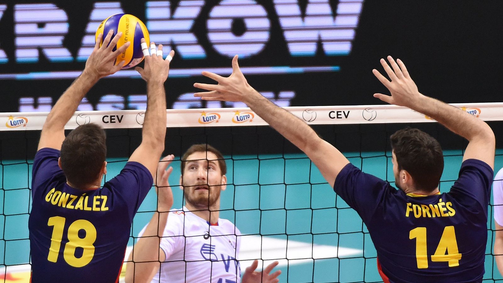 España cierra el Europeo con  su tercera derrota ante Rusia