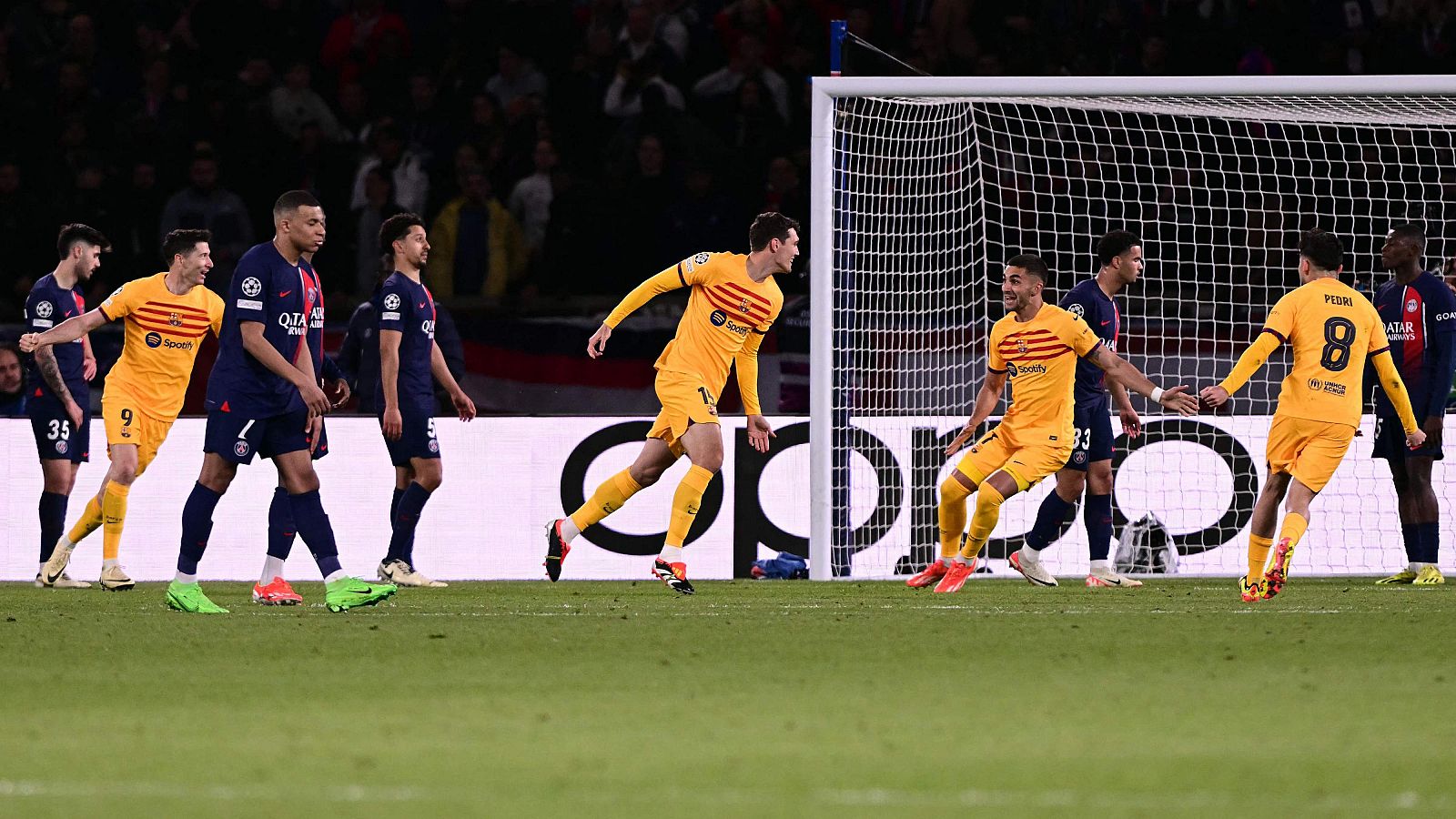 PSG 2-3 Barcelona: el Barça congela el "infierno" del Parque de los Príncipes