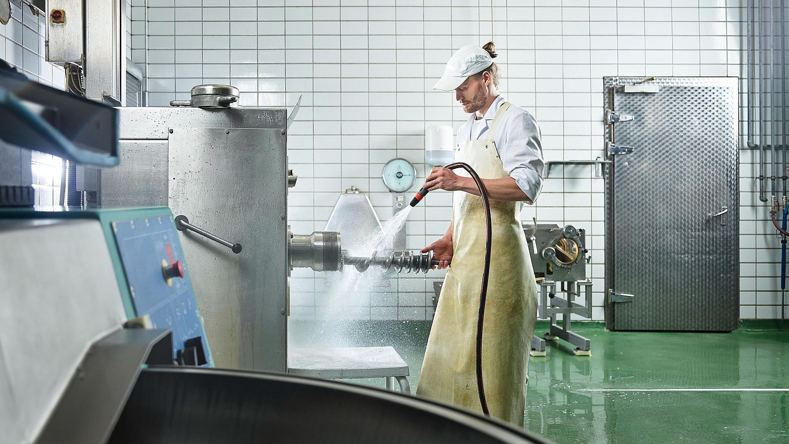 FIAB pide al Gobierno que permita el uso de agua reutilizada en la industria de alimentación y bebidas