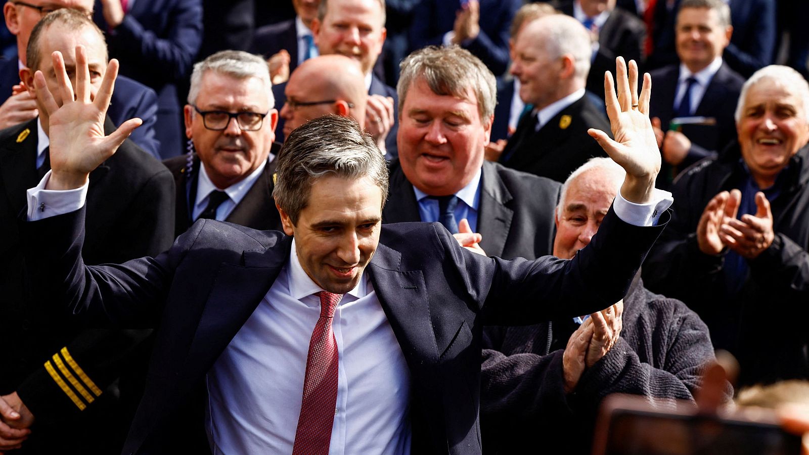 Simon Harris es elegido primer ministro de Irlanda