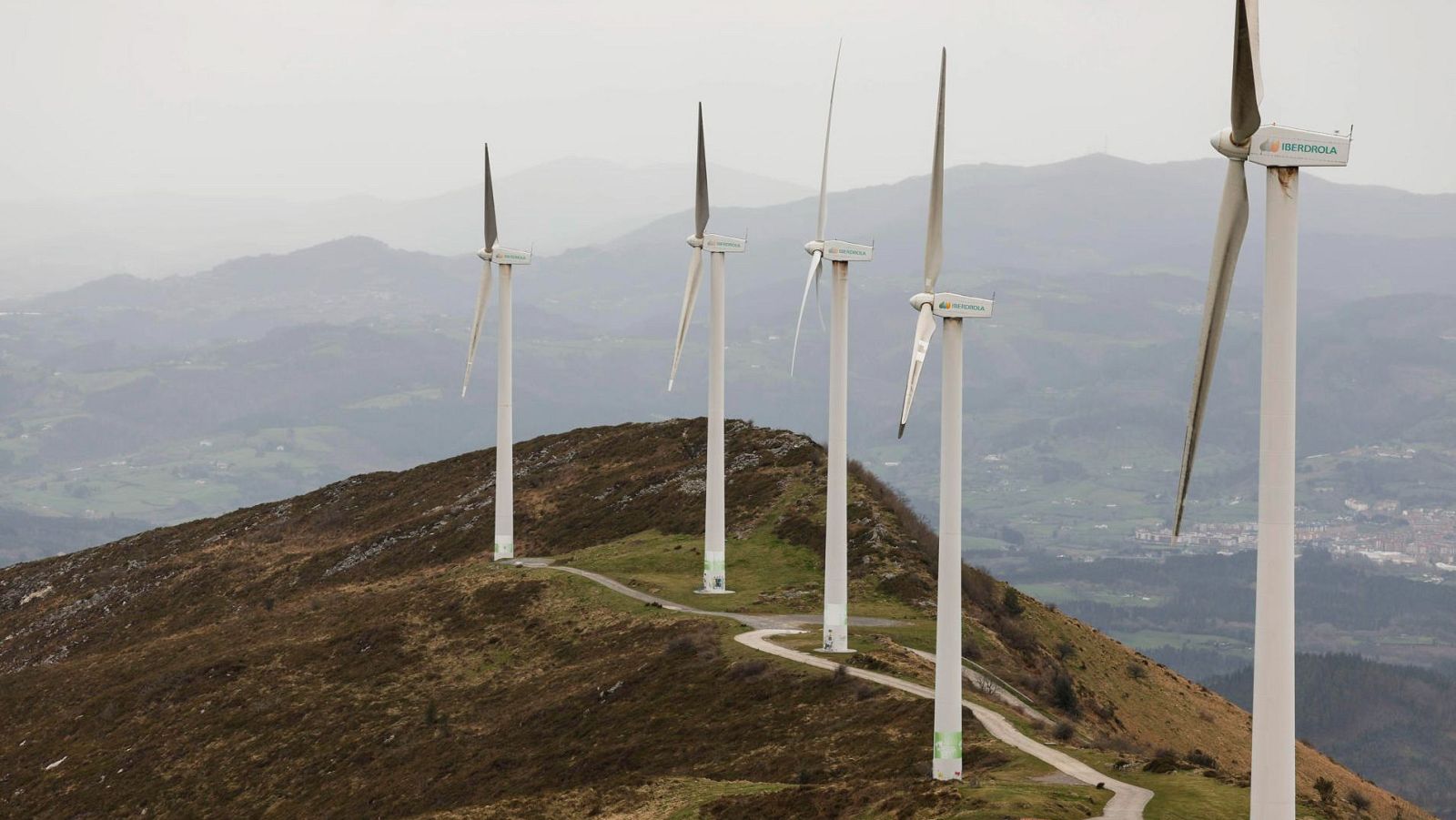 Bruselas investiga posible distorsión del sector  eólico en España y otros países UE por inversores chinos