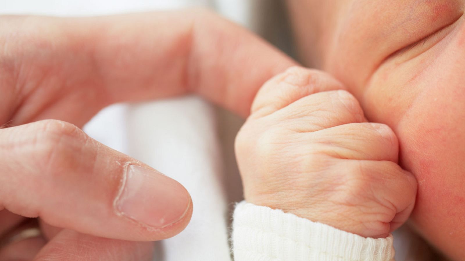 Detenidos los padres de un bebé de un mes hospitalizado por intoxicación por cocaína en Valencia