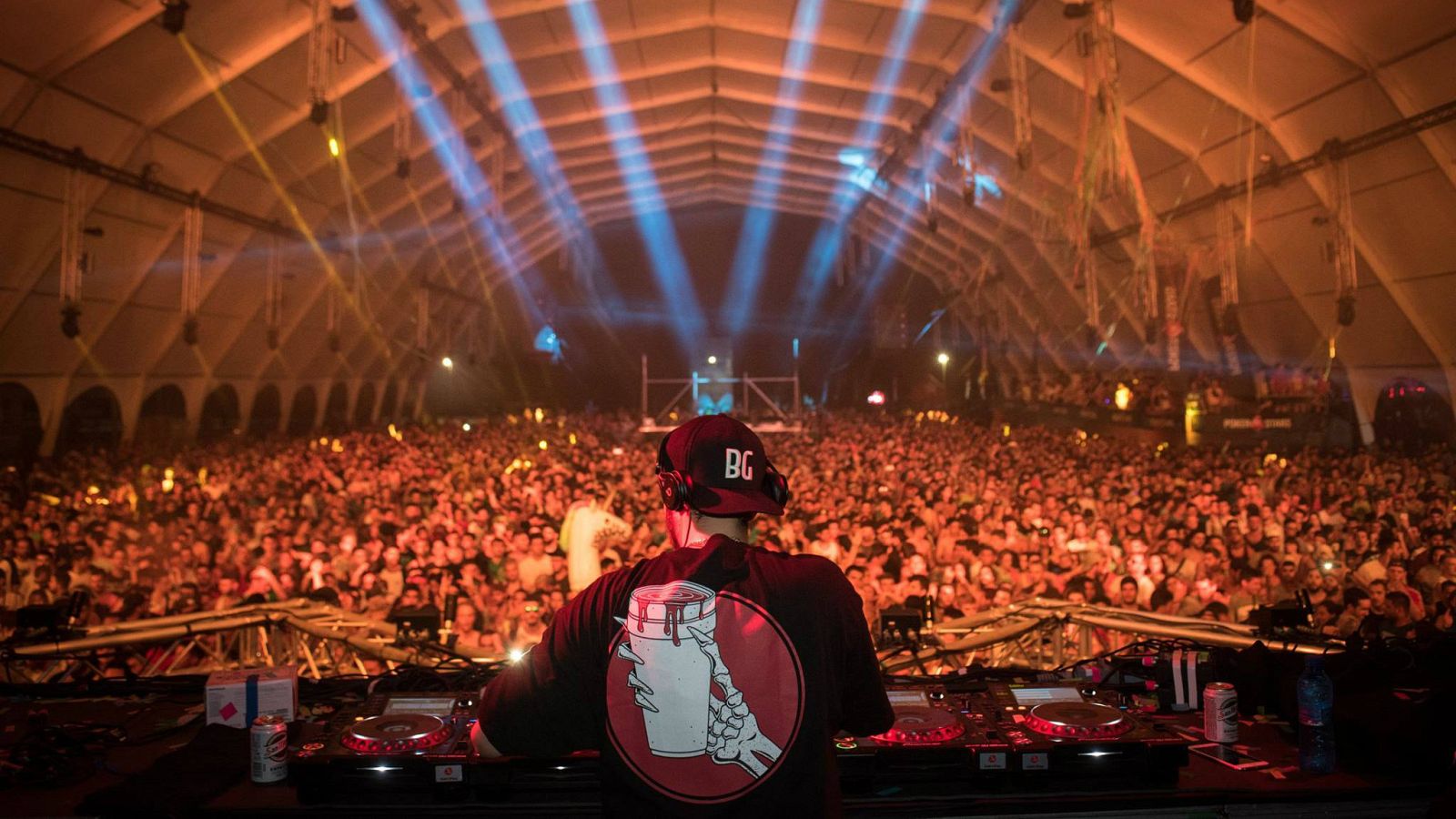 El israelí Borgore durante su actuación en el festival