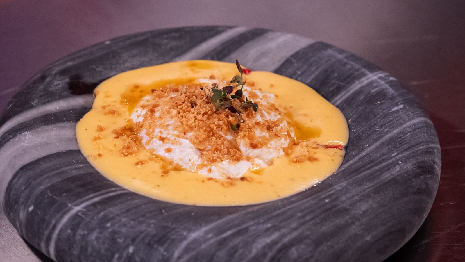 MasterChef 12: Receta de huevo poché con salsa holandesa y pimientos de Pulga