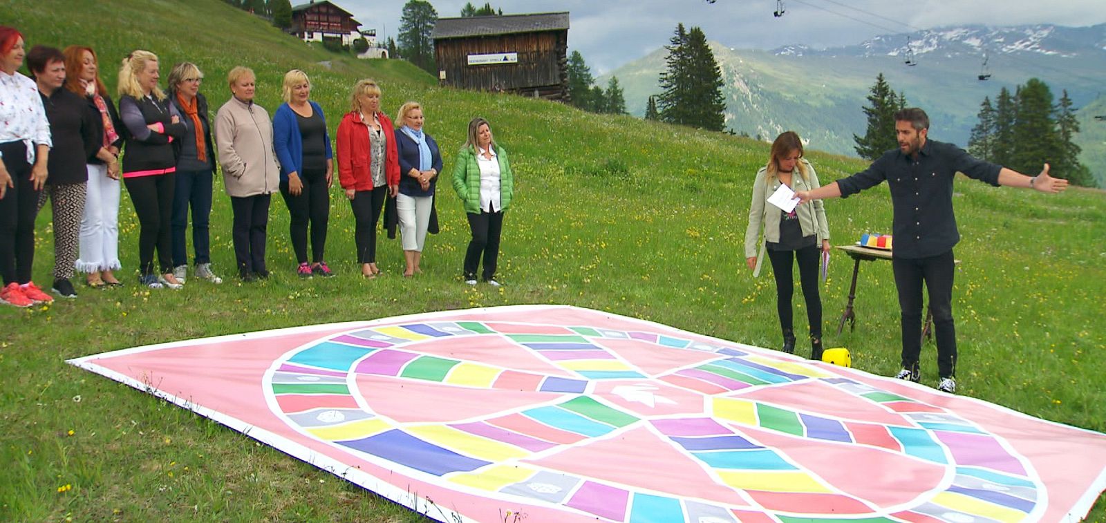 Los huéspedes de 'Hotel Romántico' participarán en un juego de preguntas sobre sus compañeros