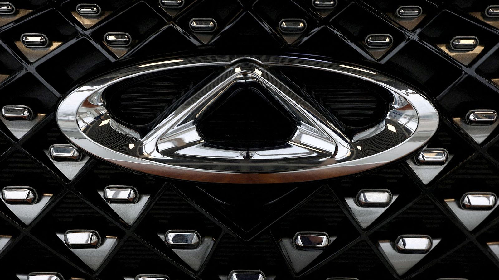 La xinesa Chery preveu que els primers cotxes es comencin a fabricar a Barcelona a finals d’any