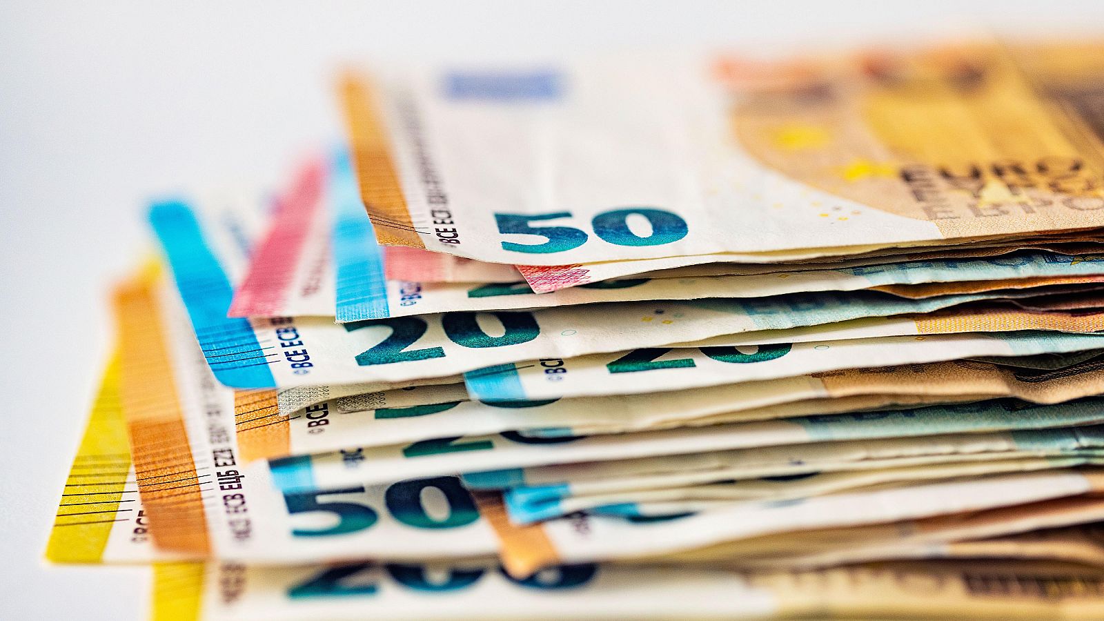 El FMI empeora una décima su previsión de déficit para España y pide más esfuerzo fiscal