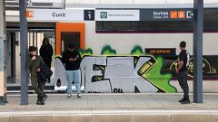 Tres robatoris de coure trastoquen la circulació ferroviària durant el cap de setmana