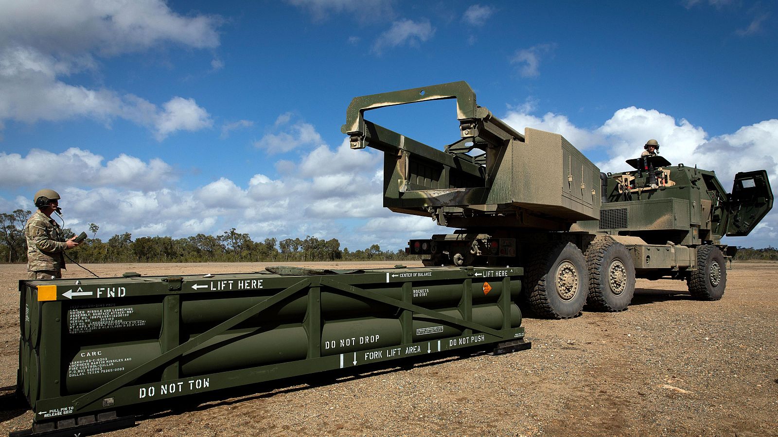 Estados Unidos reconoce haber enviado misiles balísticos en secreto a Ucrania