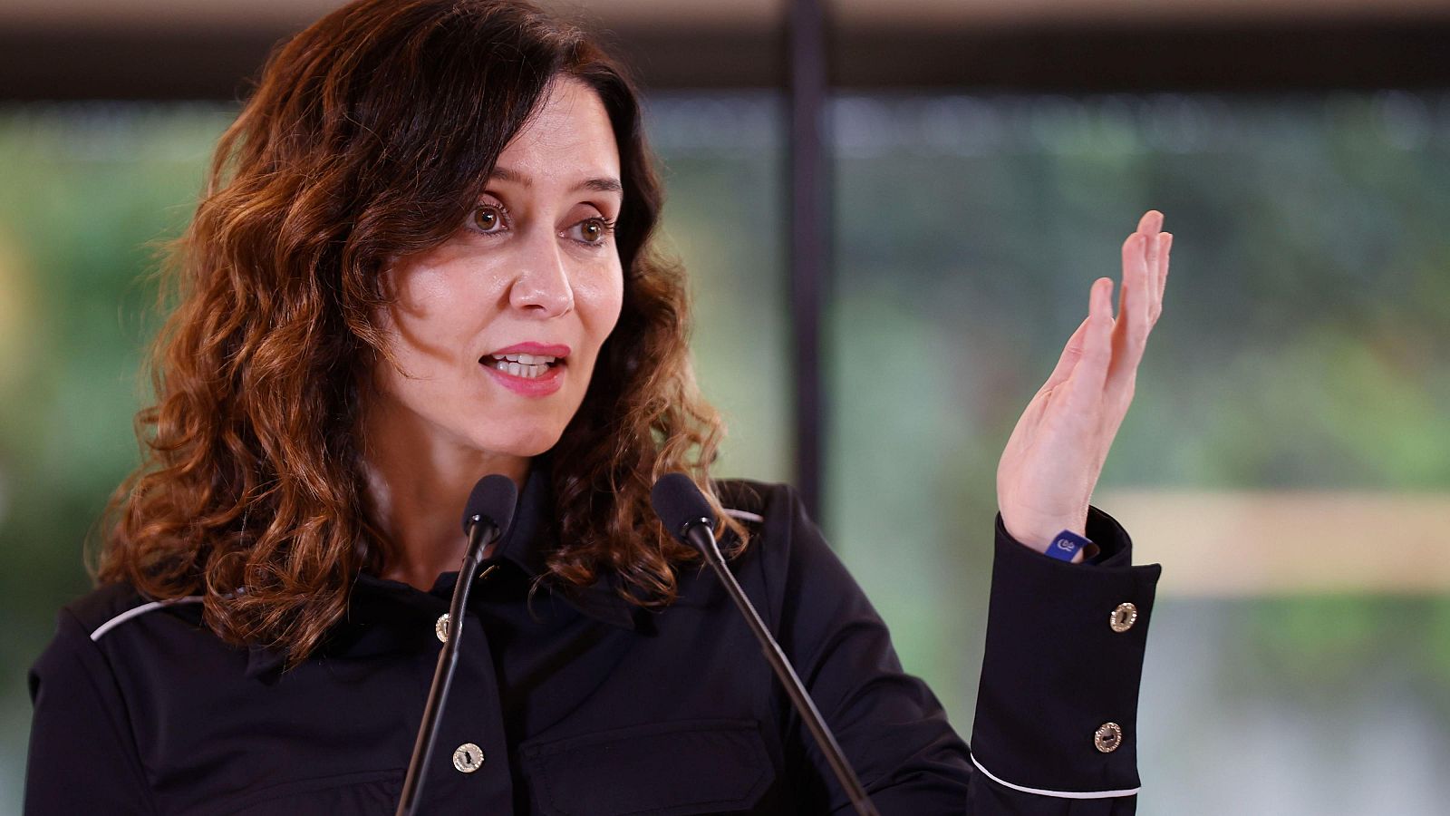 Ayuso dice que todas las instituciones del Estado van contra un ciudadano por ser su novio