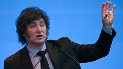 Javier Milei responde a Cristina Fernández que su ajuste es "para reconstruir el país destruido" por el peronismo