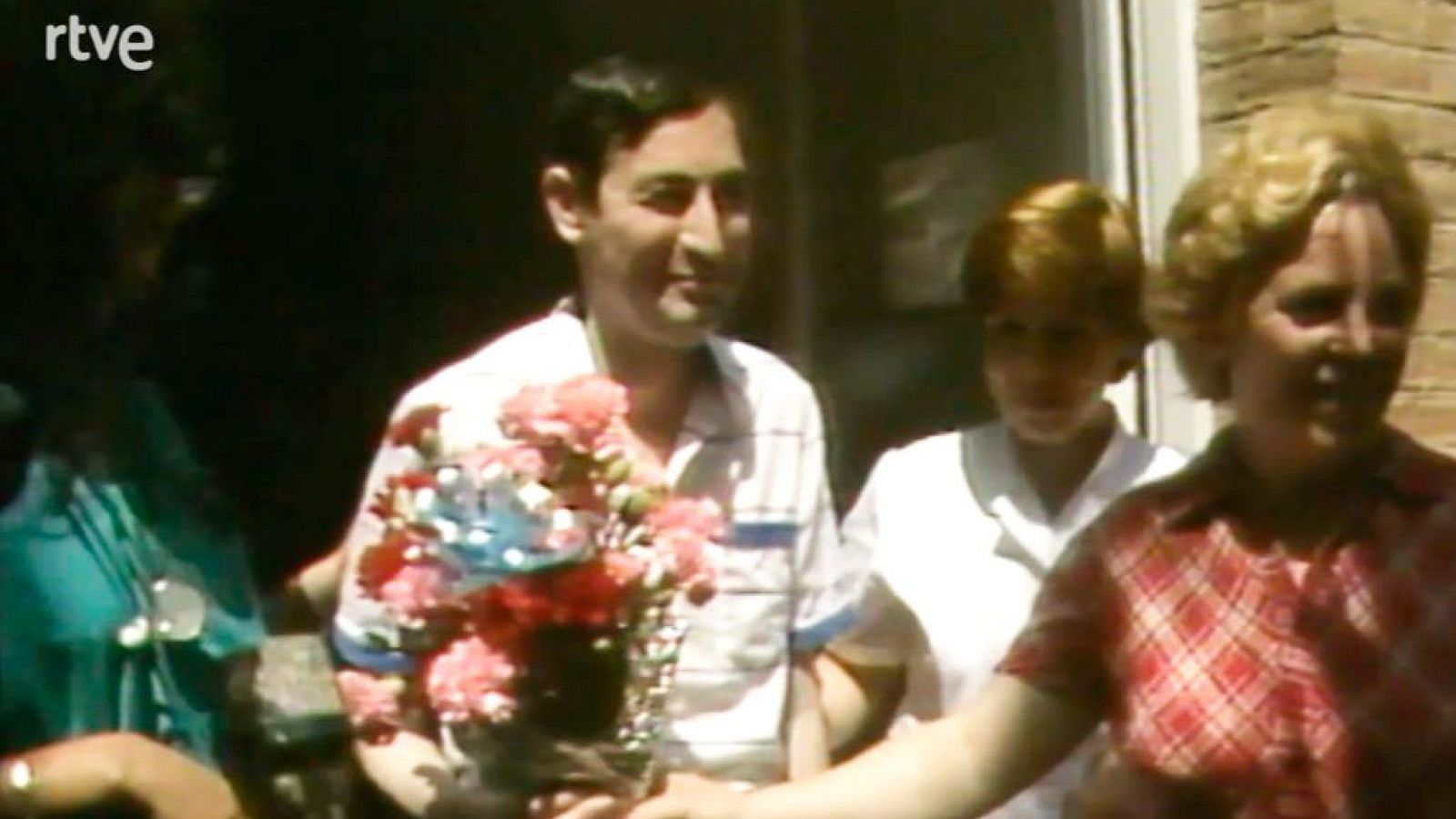 Juan Alarcón Torres surt de l'Hospital de Sant Pau amb un cor nou