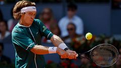 Rublev supera con facilidad a Fritz y ya espera rival en la final de Mutua Madrid Open