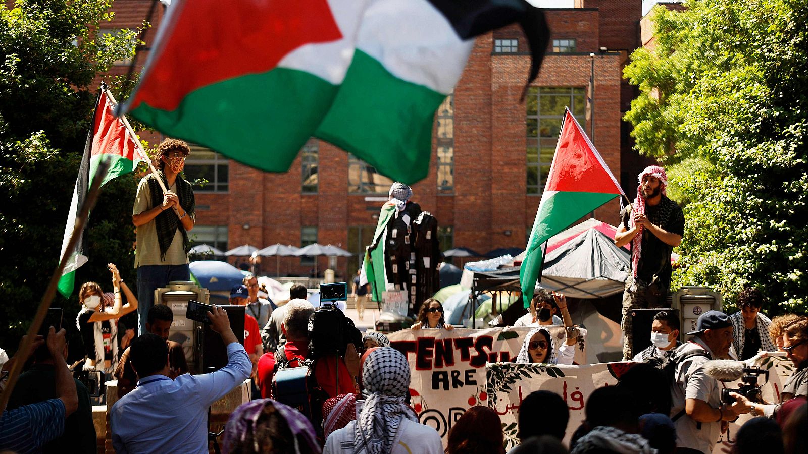 Las protestas propalestinas ponen en jaque la conquista del voto joven para Biden
