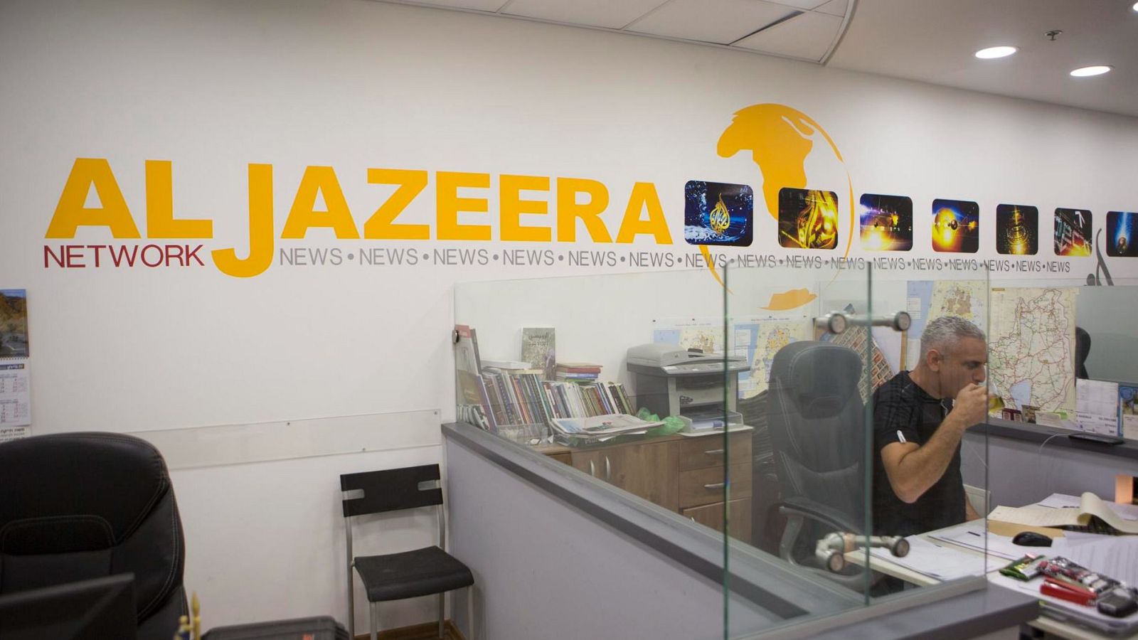 El Gobierno israelí ordena el cierre de Al Yazira