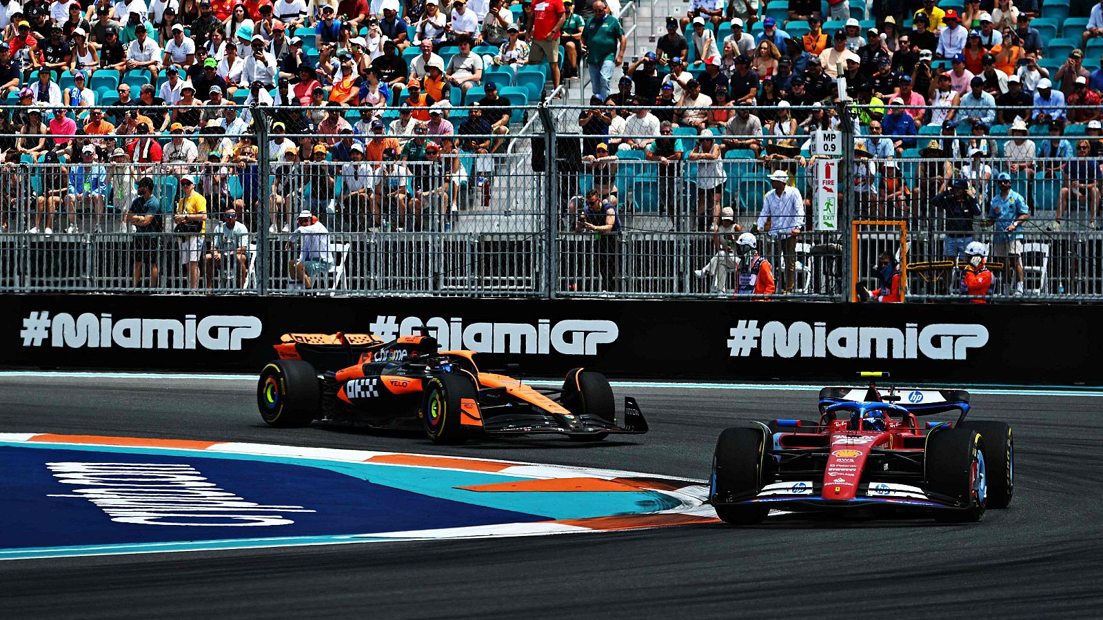 Carlos Sainz, sancionado con cinco segundos por un frenazo  ante Piastri