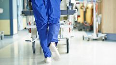 Al menos 18 personas mueren cada día en España por infecciones que contraen estando en el hospital