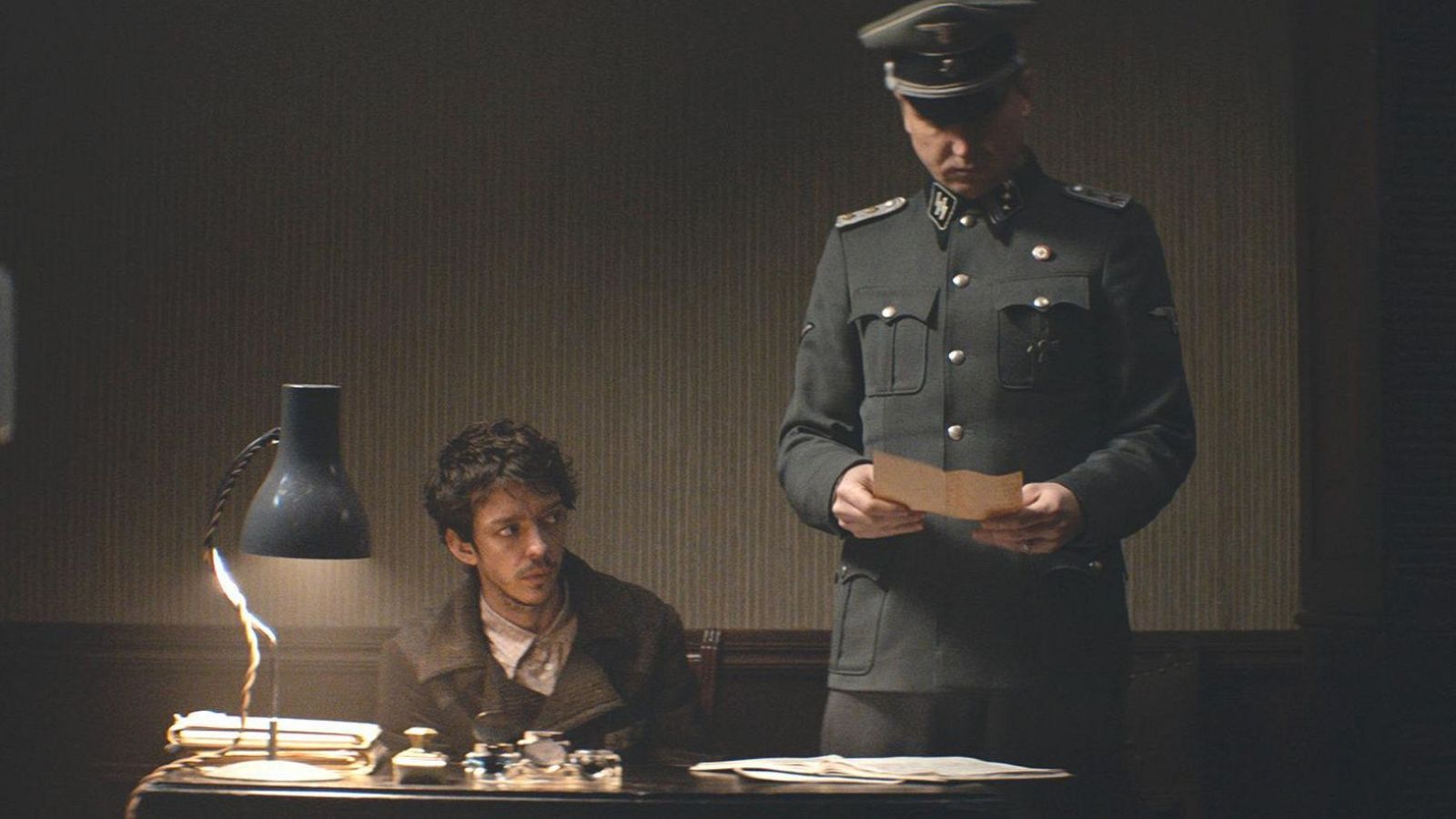 'El profesor de persa', con Nahuel Pérez Biscayart, Lars Eidinger