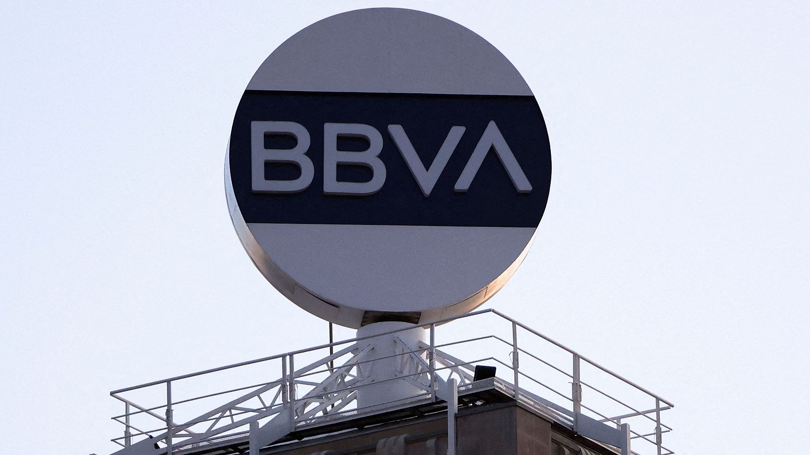 El BBVA no mejorará su oferta económica por el Sabadell