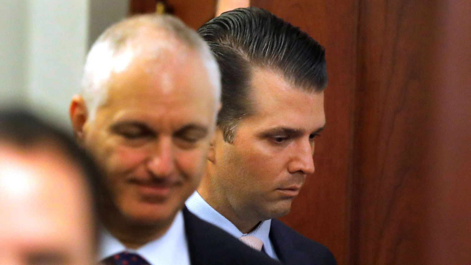 Trump Jr. dice que obtuvo datos irrelevantes de la abogada rusa ligada a Kremlin