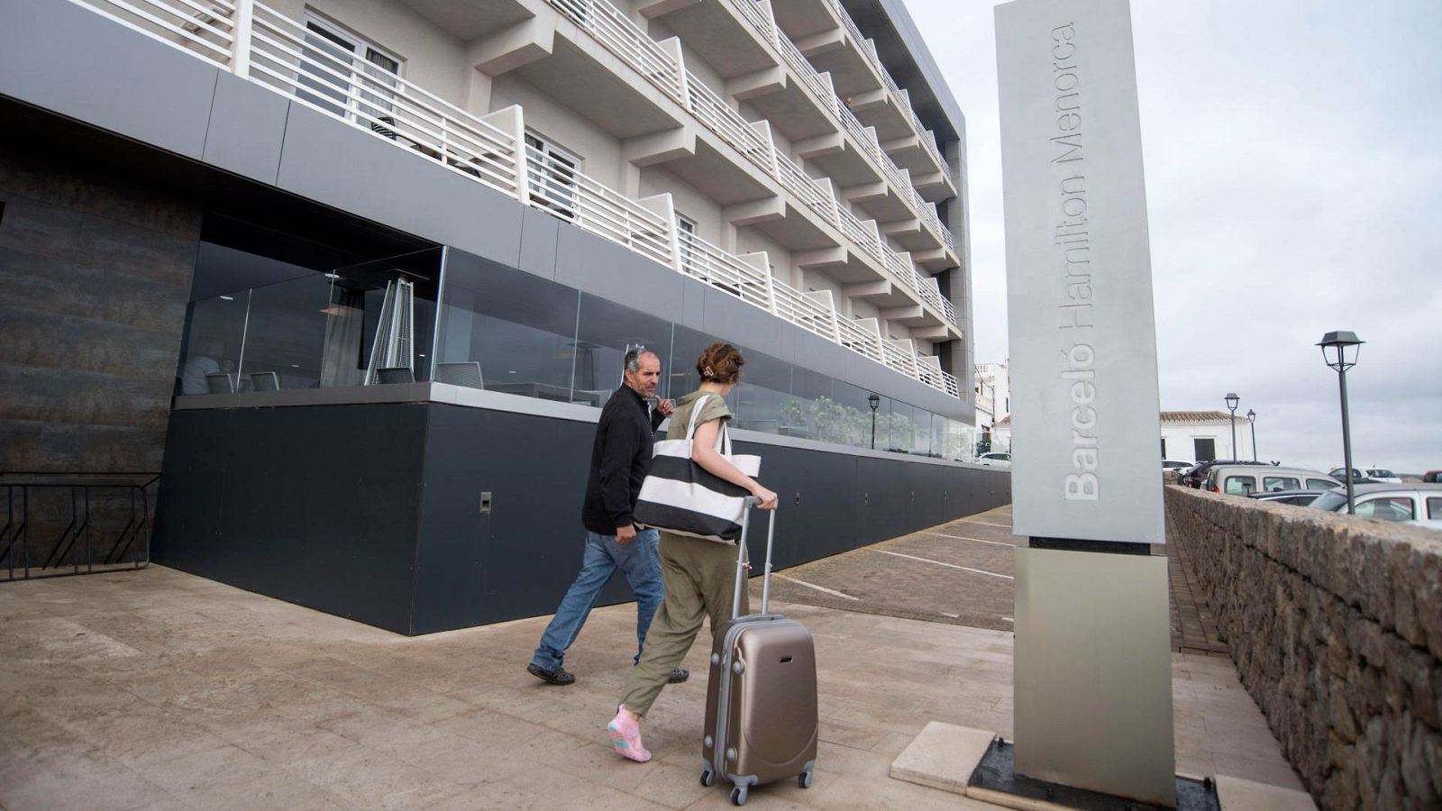 La reducción de la jornada a 37,5 horas costaría a las  empresas turísticas 2.348 millones al año, según Exceltur