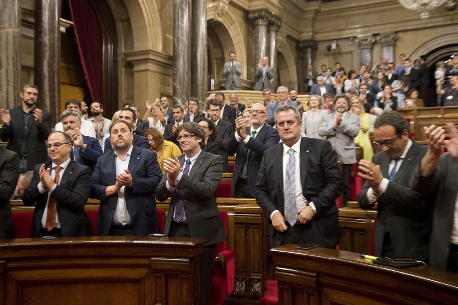 El Parlament aprueba la 'ley de desconexión'