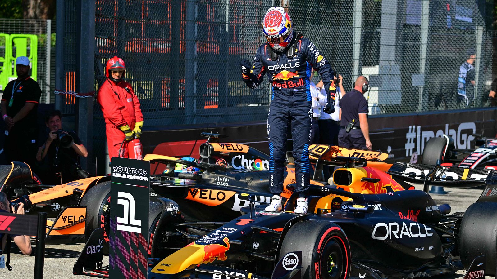 Verstappen logra la pole en Imola